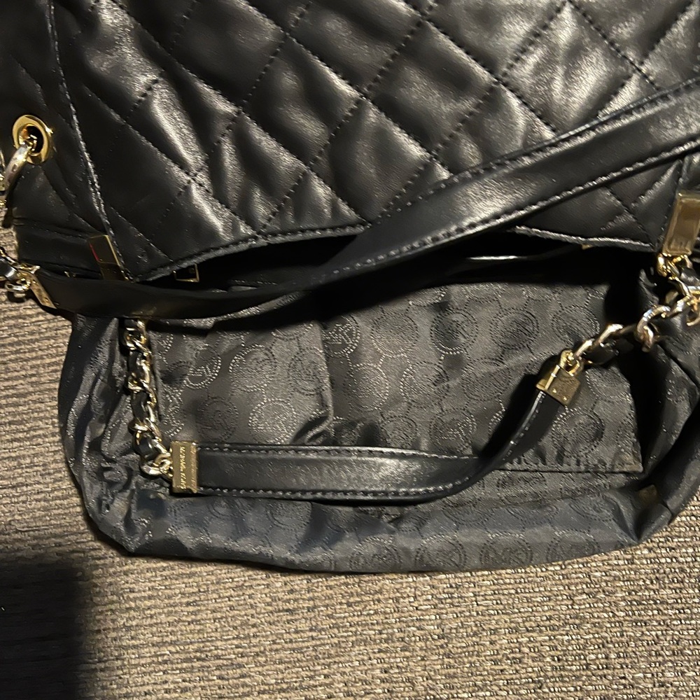 Mk quilted shoulder bag - Picture 9 of 11